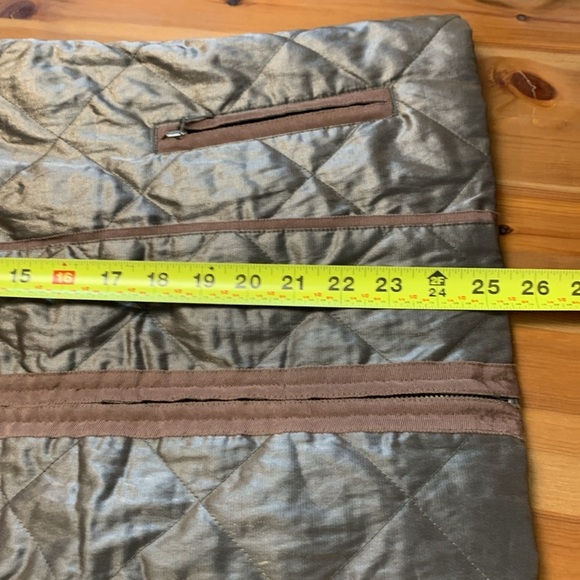 Chico’s  Bronze & Brown Lightly Padded Vest w Pockets, Nice Sheen to Fabric - Picture 11 of 16